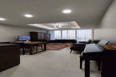 Image de Breathtaking views, luxurious living, and endless opportunities in iconic Dubai.