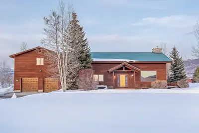 Image de Equipped family-sized ski chalet in Driggs, Id a short drive to Grand Targhee.