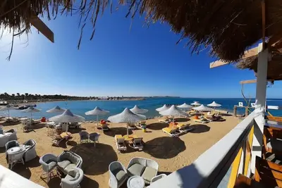 Image de First-floor bedroom, Bathroom, kitchen. \nSecond-floor bedroom, Living room and Tv