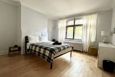 Image de Beautiful Home In The Heart Of Ndg