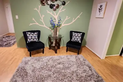 Image de House in crown colony
