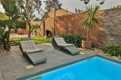 Image de L'Hacienda, Maison De Caractère avec Piscine et Jardin Paysager