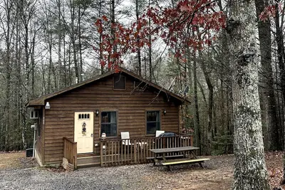 Image de Private cozy cabin in the woods with great view!
