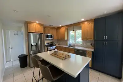 Image de Lordship cape, sleeps 6-8, walk to beach, 7 min drive to Amphitheater