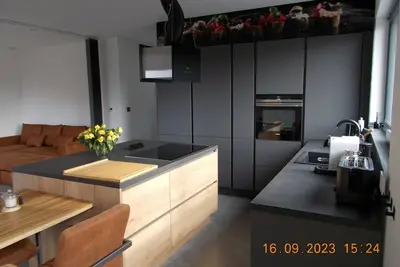 Image de Luxuswohnung 90qm im Herzen vom Schönen Bochum-eppendorf, Tageweise Mietbar