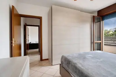 Image de Two - room cloverleaf condominium