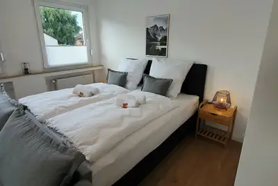 Image de City-chalet-quiet-newly renovated-kitchen-bathroom with daylight- free parking