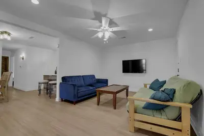 Image de Condo near downtown Austin, close to Town Lake!