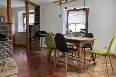 Image de Gemütliche Ferienwohnung Direkt am Fahrrad- Wanderweg / 2 Gehminuten vom Badesee
