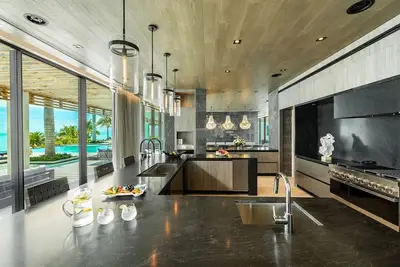 Image de From the moment you arrive, you will be transported to a world of privacy, comfort, and breathtaking natural beauty - Legasea