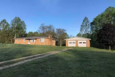 Image de Harmony Hills -- 3 bedroom country home