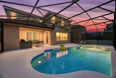 Image de Family retreat near Disney 6br Villa with Private Pool, Game & Movies