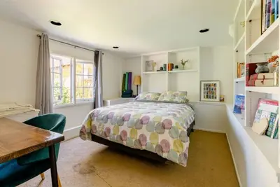 Image de Cozy Home + Garden in the Hills\n