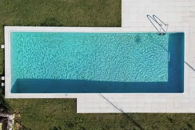 Image de Colourful Flat w/ Balcony & Pool by HostWise