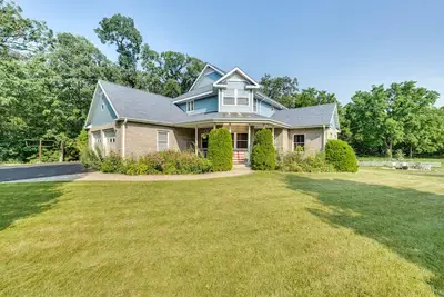 Image de Spacious Beloit Retreat: Close to Parks & Trails!