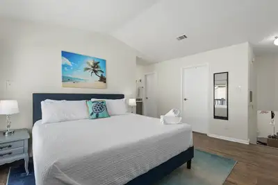 Image de Condo Pool + Amenities