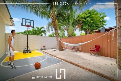 Image de Family 5br Retreat/Private Beach/Bbq/Pool & Games