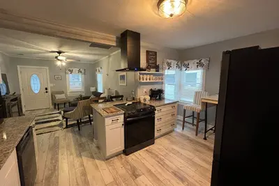 Image de Cute bungalow in downtown clearwater, near clearwater beach, golf and restaurant