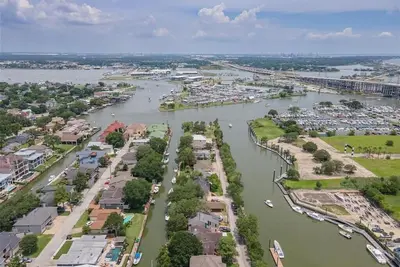 Image de Waterfront Charmer! Park Your Boat @ The Back & Minutes To The Kemah Boardwalk