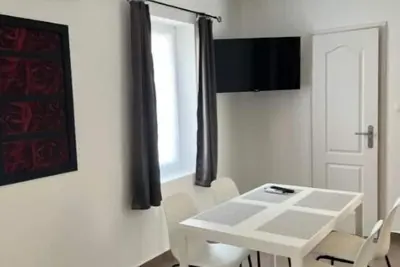Image de Apartment with Terrace C\n