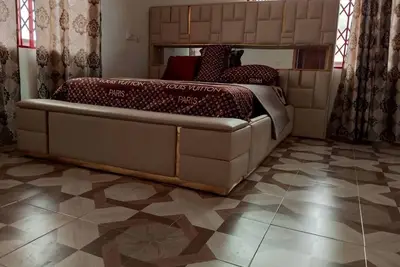 Image de Modest and spacious room\n