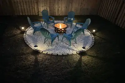 Image de New Private Pool! Backyard Oasis! Mins. To Beach!