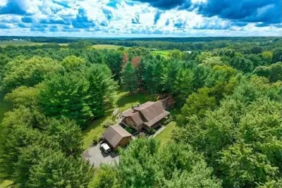 Image de Serenity on Seven Acres - Luxurious Log Cabin