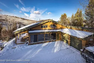 Image de Cozy mountain retreat, views of Grand Teton, 30 minutes to Jhmr and downtown.