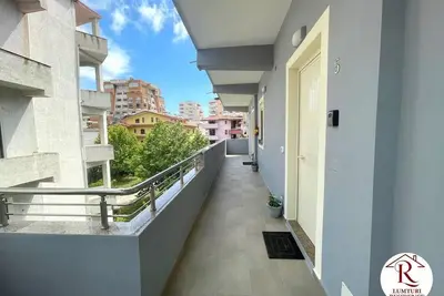 Spacious apartment with 1 bedrooms and separate ki