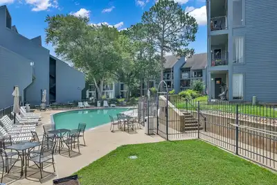 Image de Lake Conroe w/Pool/Canal Views & Boat launch access & Walden's endless amenities