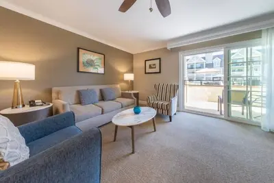 Image de Your Carlsbad Beach Escape! Outdoor Swimming Pool, Free Parking!