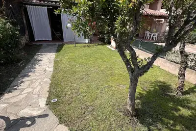 Image de Cozy cottage 200mt from the beach of the belt and in a quiet area.