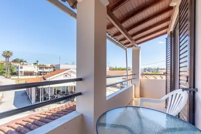 Image de Studio \"Nicolas Melitsa 7\" près de la plage avec terrasse partagée et Wi-Fi