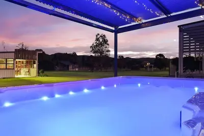 Image de Kulang Lodge in charming Broke with Large Swim Spa and games room suits up to 8 guests