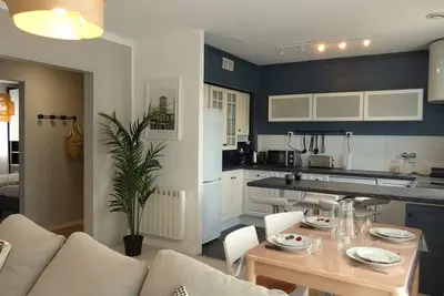 Image de Superbe appartement moderne avec WiFi, proche plage et commerces