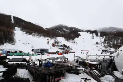 Image de Centre station, 1er étage, vue pistes de ski, balcon, télévision, 40m², Les Orres