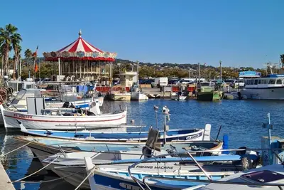 Image de Charmant 2 Pièces Climatisé 48 m² + Terrasse 10 m². Jolie Vue Mer