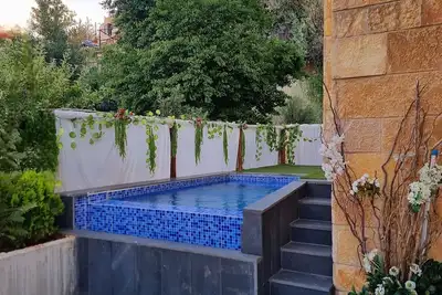 Image de Cozy 3 bedrooms Chalet fit up to 8 pers with Panoramic terrace & Cheminée (pool)