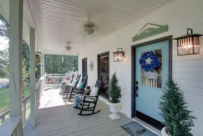 Image de Waterfront Home Near Wilson Lake w/ Covered Porch!