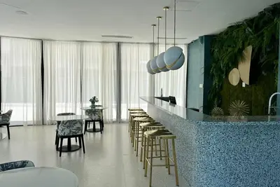 Image de New Condo / Beachfront-Infinity Pool, Great Location perfect for a Relaxing day.
