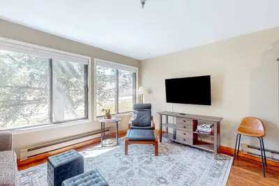 Image de In-town studio with indoor pool, hot tubs, gym - steps from free resort shuttle
