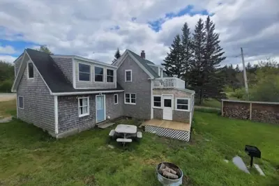 Image de 3br House Plus Bonus 1br Apt at The Rockbound House 1Hr to Acadia National Park