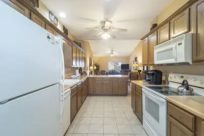 Image de 3 King Bedroom, 3 Bath Golf Condo featuring Covered Balcony