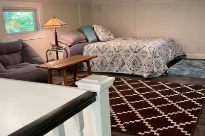 Image de Esopus Creek modern Tiny house Retreat!