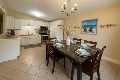 Image de •A Family Haven N' Heart of Tupelo: 4 Bedrooms, 6 Beds, 1. 5 Baths Sleeps 8 or 9