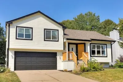 Image de Gem in West Dsm | 4bd/3ba Home | Perfect Location