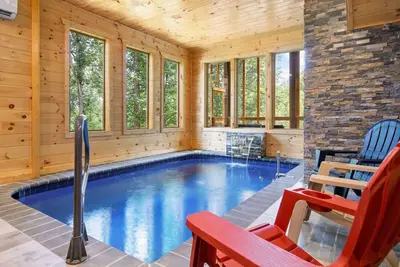 Image de New~Indoor Pool Cabin+Hot Tub+Arcade+Sauna+Theater