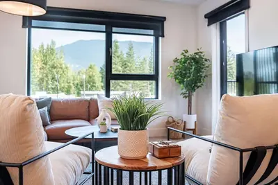 Image de Condo In Revelstoke - Huckin' Harry's