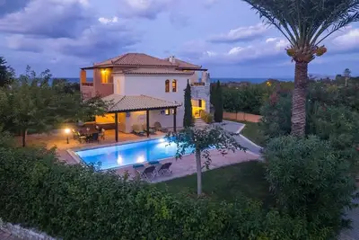 Image de Aphrodite Luxury Villa (Iason Villas), 4 Bedrooms, Garden, Next To Maleme Beach