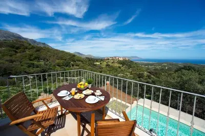 Image de Villa Cretan View with Heated Swimming Pool